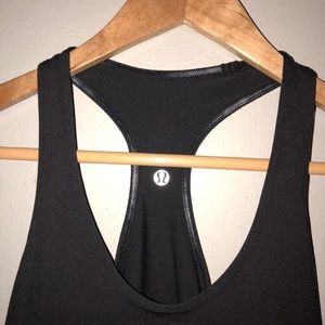 lululemon athletica Tops - workout top lululemon athletica Tops - workout top